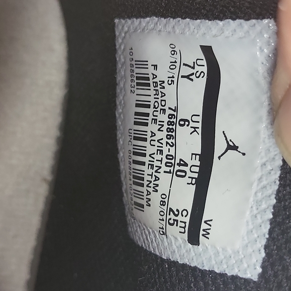 Size 7 - Jordan 1.5 The Return Bred 2015 VNDS CLEAN!!..Fits Men Size 7, Women Si - Picture 14 of 16